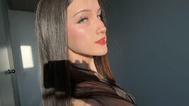 bella_hayes.jpg